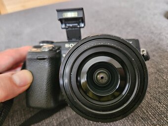 Sony NEX-6 + Sony PZ 16-50 + príslušenstvo - 5