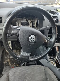 Volkswagen Golf V 1.9 TDI BLS - 5
