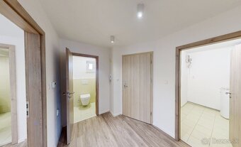 CENTRUM veľký 2 izb.byt 60 m2 + parkovacie miesto - 5