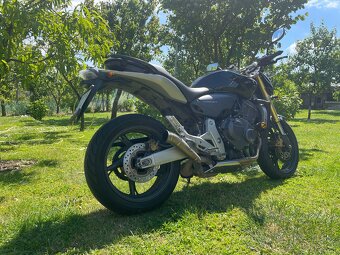 Honda Hornet 600 - 5