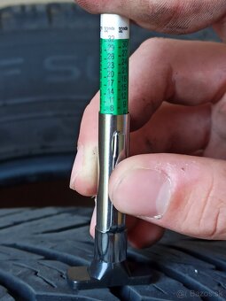 Predám Nokian seasonproof 225/55R18 celoročne - 5