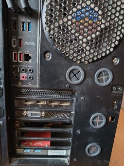 Predám Pc AMD Ryzen 7 5800x 1tb SSD, 2tb HDD - 5