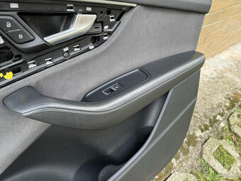 Tapacíre (Alcantara) + doplnky (Leather packet) Audi Q7 4M - 5