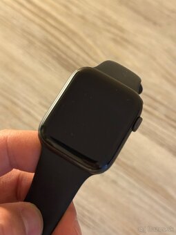 Apple Watch SE 44mm GPS 2. generácia - 5