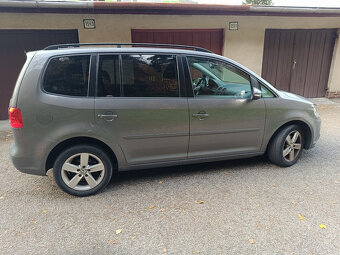 Volkswagen Touran 1.6TDI DSG - 5
