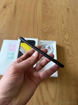iPhone SE 2020 64 gb Black v záruke - 5
