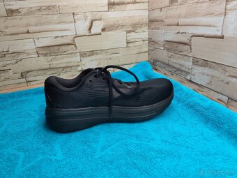 Brooks 42 - čierna bežecká obuv - 5
