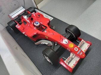 F1 FERRARI F2005 2005 RUBENS BARRICHELLO HOTWHEELS 1:18 - 5