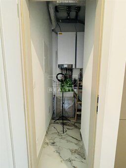 Predaj dizajnového 2.izb.bytu so záhradou vo viladomy v... - 5