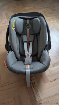 Set autosedačky Cybex Cloud G I-Size Plus + Cybex BASE G - 5