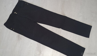 Čierne nohavice s 3D vzorom v.L, PC 60€ - 5