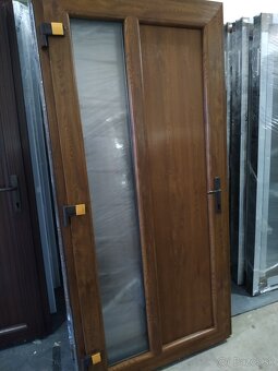 Plastove vchodove dvere Vertical - 5