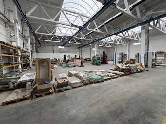 Prenájom skladového priestoru 1070 m² v meste Bratislava - 5