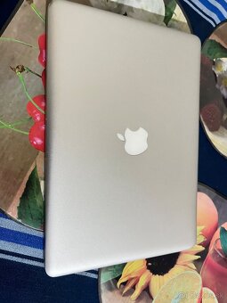 MacBook Pro - 5