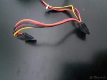 ZDROJ TRUST 520W - 5