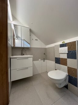 Prenájom 2 izbový byt v centre Topoľčianok - 5