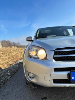 TOYOTA RAV4 - 5