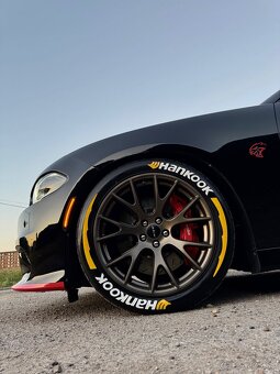 Dodge charger 6.2 SRT Hellcat - 5