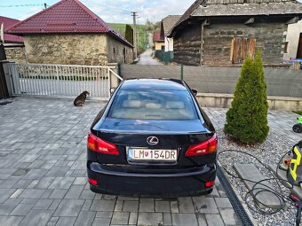 Lexus IS220d - 5
