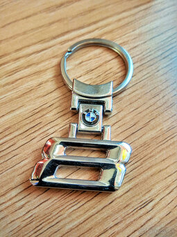 BMW kľúčenka – rada 8 - 5