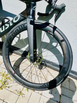 NOVÝ NEJAZDENÝ AERO BICYKEL GUSTO DURO EVO DB 2025 - 5