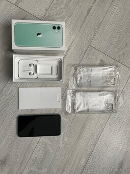 Apple iPhone 64GB zelený - 5