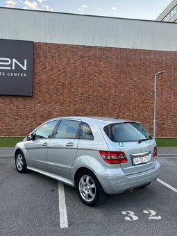Mercedes Benz B200 - 5