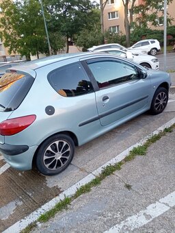 Predám Peugeot 206 - 5