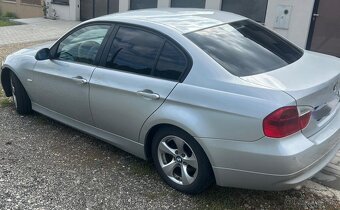 Ponúkam na predaj BMW E90 320d - 5