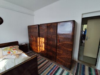 Masívny nábytok do spalne - 5