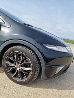 Honda Civic 1.8 VTEC - 5