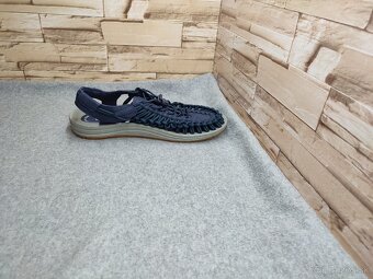 Keen 42 - tmavomodré sandále - 5