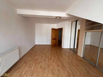 Luxusný 4-izbový mezonet priamo v centre Čadce - 5