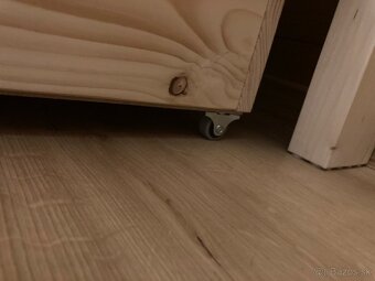 Drevený úložný priestor pod posteľ - 5