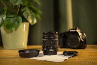 Canon 550D + 28-80mm + blesk + 64GB karta + taška (top stav) - 5