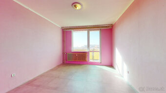 1 - IZBOVÝ PANELOVÝ BYT S LOGGIOU - 5