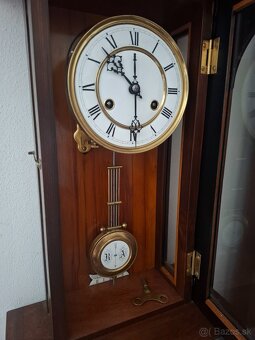 Predám funkčné nástenné hodiny Franz Hermle & Sohn polbicie - 5