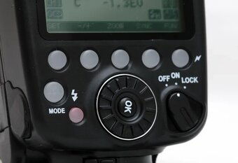 Predám blesk Pixel Mago Speedlite pre Canon - 5