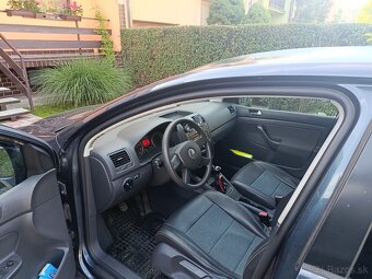 Golf 5 - 5