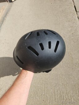 Prilba na kolobezku mtb a ine - 5