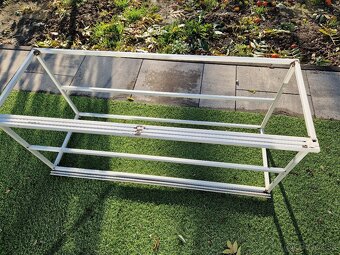 Predám akvárium s príslušenstvom,stojan cena:30€ - 5