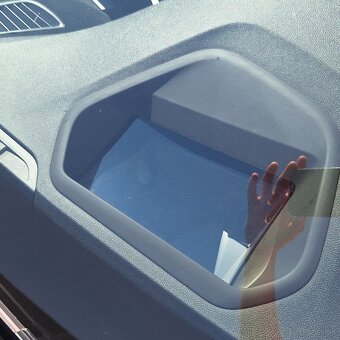 BMW Rad 5 Touring 520d xDrive A/T Sport Line TOP CENA - 5