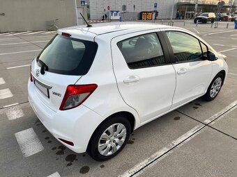 Toyota Yaris 1.0 VVT-i (51 kW) 2012 - 5