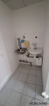 PRENÁJOM: obchodný priestor v centre, Piešťany - 5