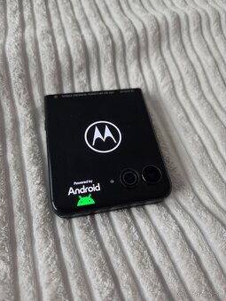 Moto razr 60 ultra - 5