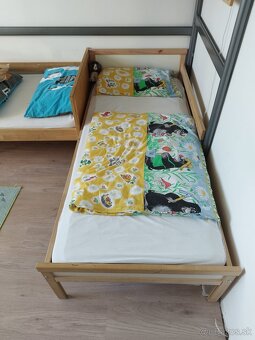 Poschodová posteľ IKEA + 2 detské postele - 5