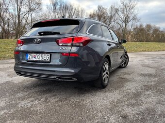 hyundai i30 cw combi 1,6 crdi nafta r.v. 9/2020 - 5