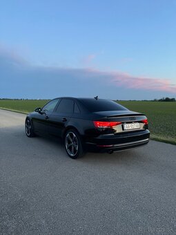 Audi A4 sedan - 5