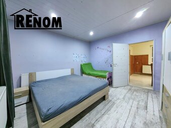 Rezervovaný // Rodinný dom na cca 9ár pozemku - 5