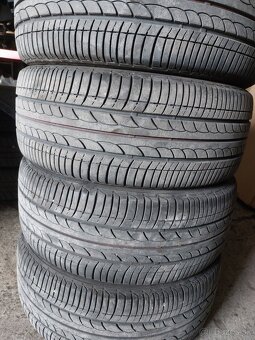 Predám letné Bridgestone EP25 195/50 R16 DOT 4117 - 5